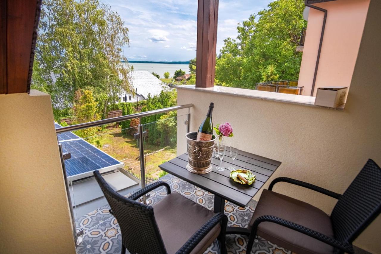 Kiss-Henezi Guest House Keszthely Exterior photo