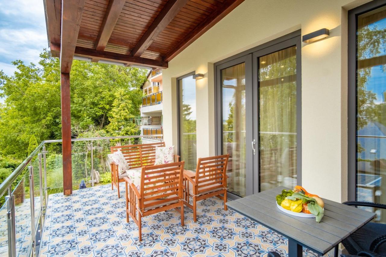 Kiss-Henezi Guest House Keszthely Exterior photo